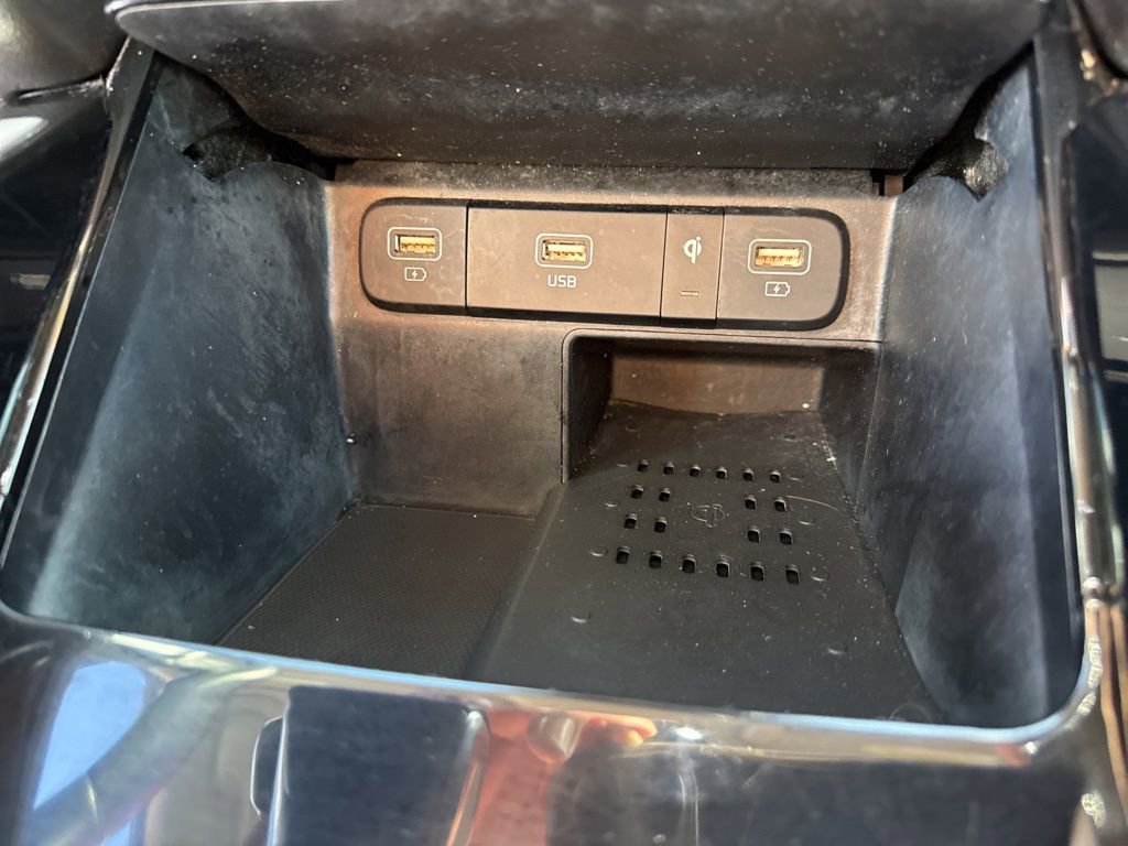 Used 2023 Kia Sorento SX Prestige image 24