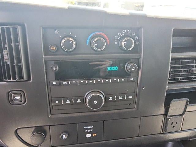 New 2026 Chevrolet Express 2500 Extended w/ Communications Package RWD image 13