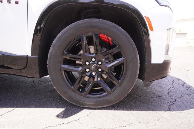Used 2023 Chevrolet Traverse Premier w/ Redline Edition FWD image 36