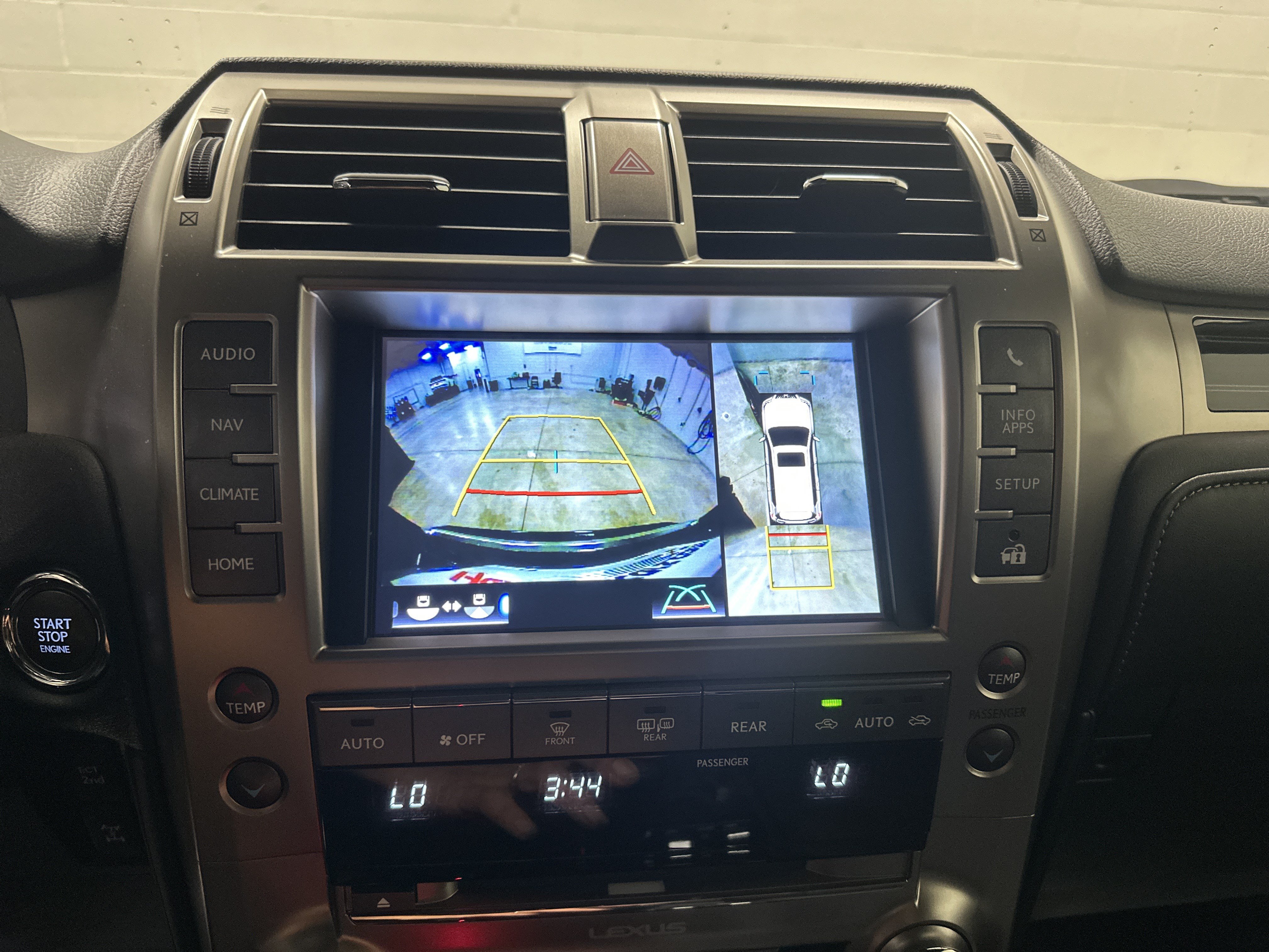 Certified 2021 Lexus GX 460 Luxury w/ Accessory Package AWD/4WD image 25
