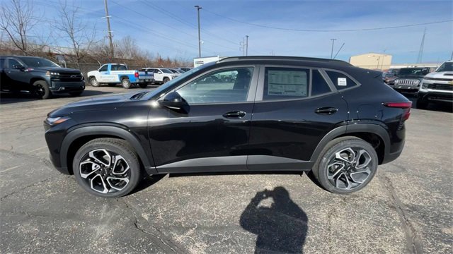 New 2026 Chevrolet Trax RS w/ Sunroof Package image 7