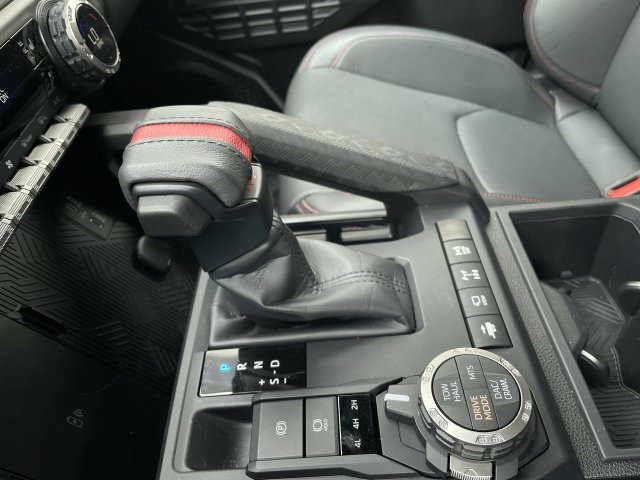 Used 2025 Toyota Tacoma TRD Pro AWD/4WD image 19