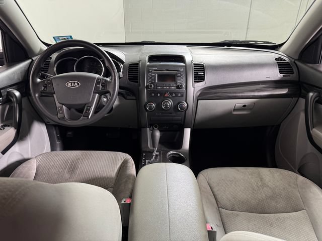 Used 2013 Kia Sorento LX w/ Value Pkg FWD image 18