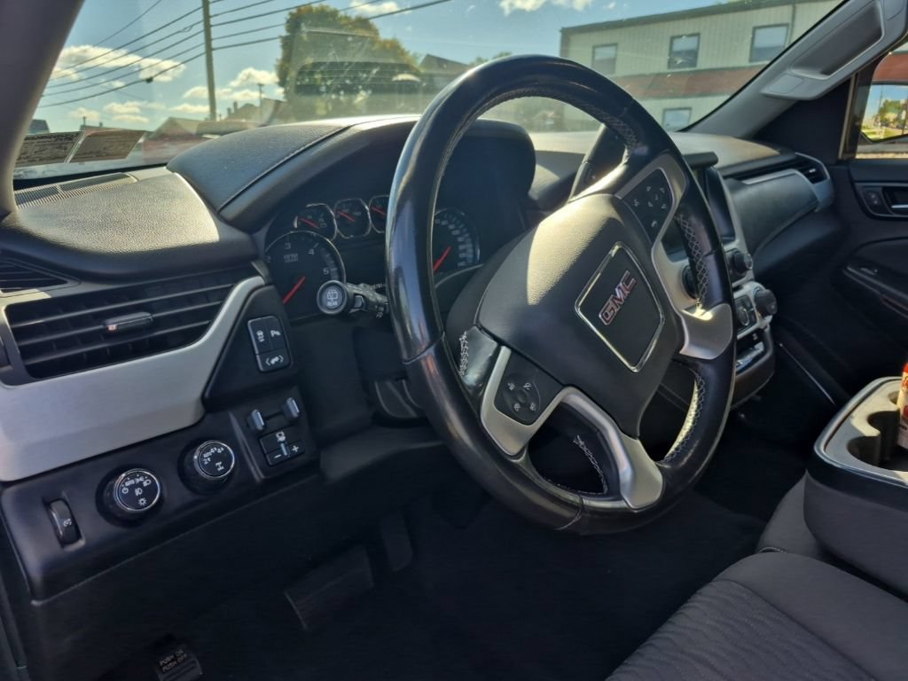 Used 2019 GMC Yukon SLE w/ HD Trailering Package AWD/4WD image 10
