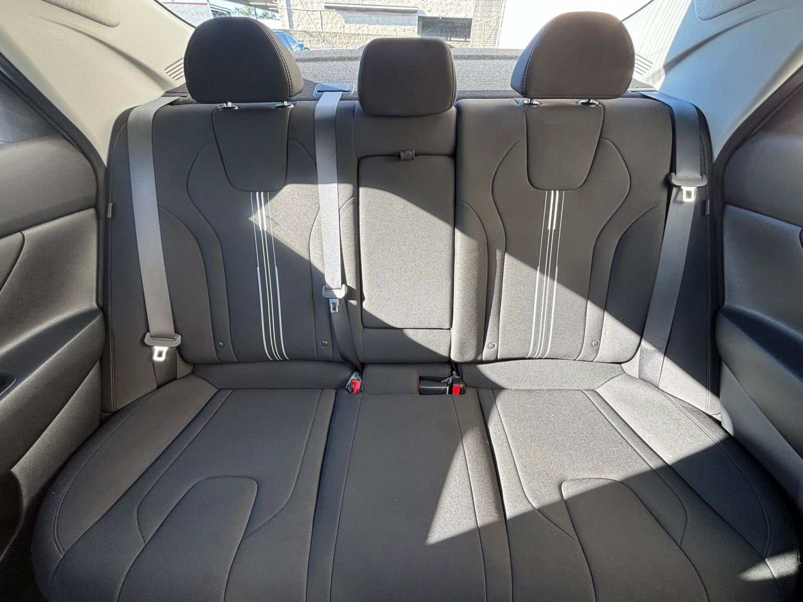 Used 2025 Hyundai Elantra SEL image 38