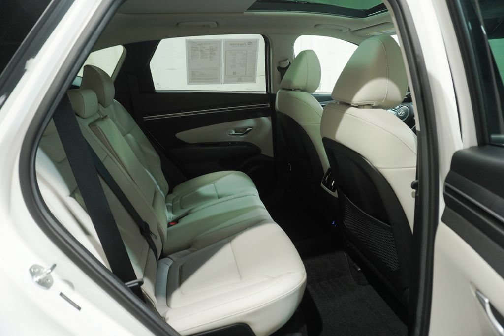 Used 2024 Hyundai Tucson Limited AWD/4WD image 16