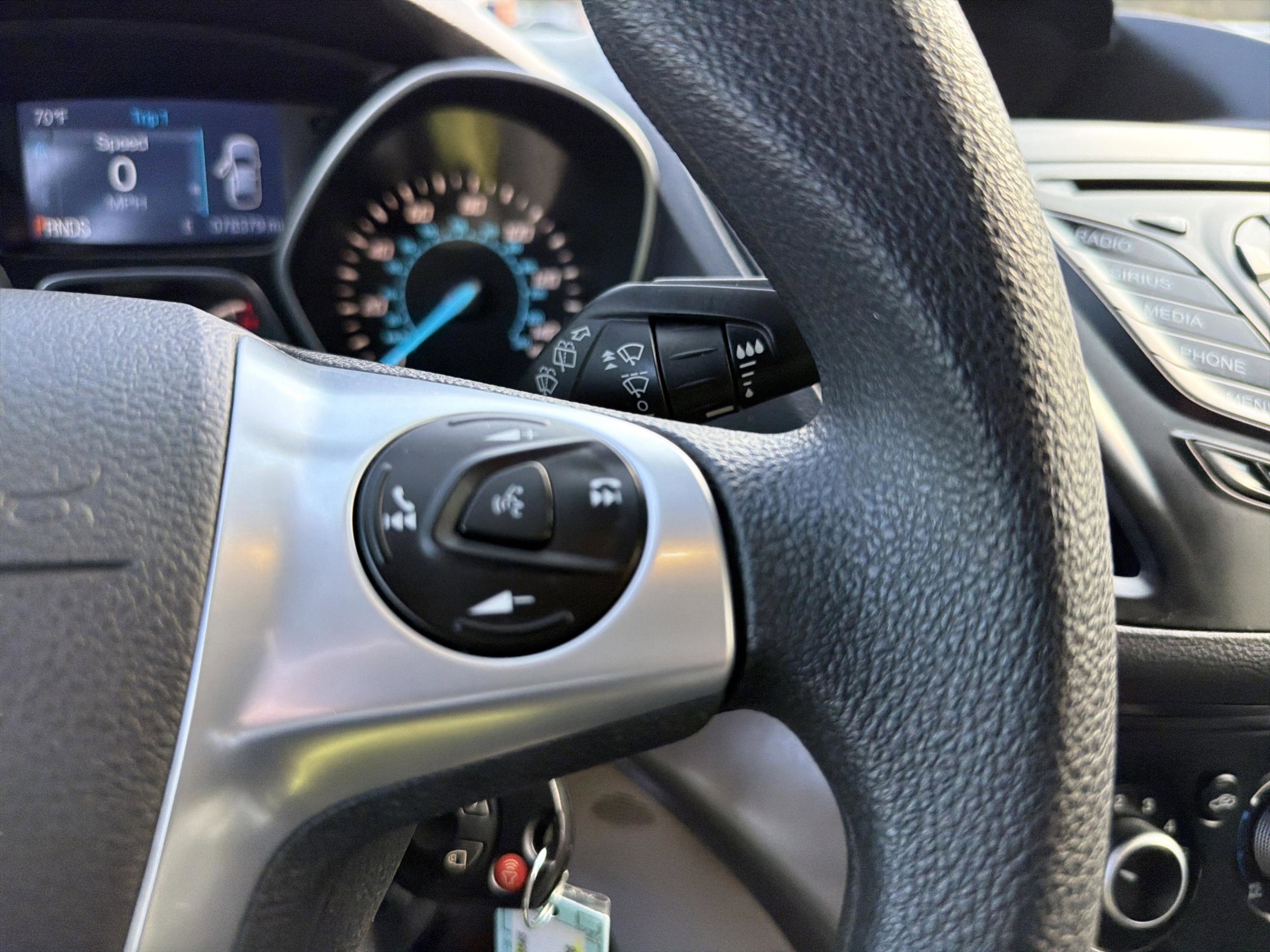 Used 2015 Ford Escape SE image 13