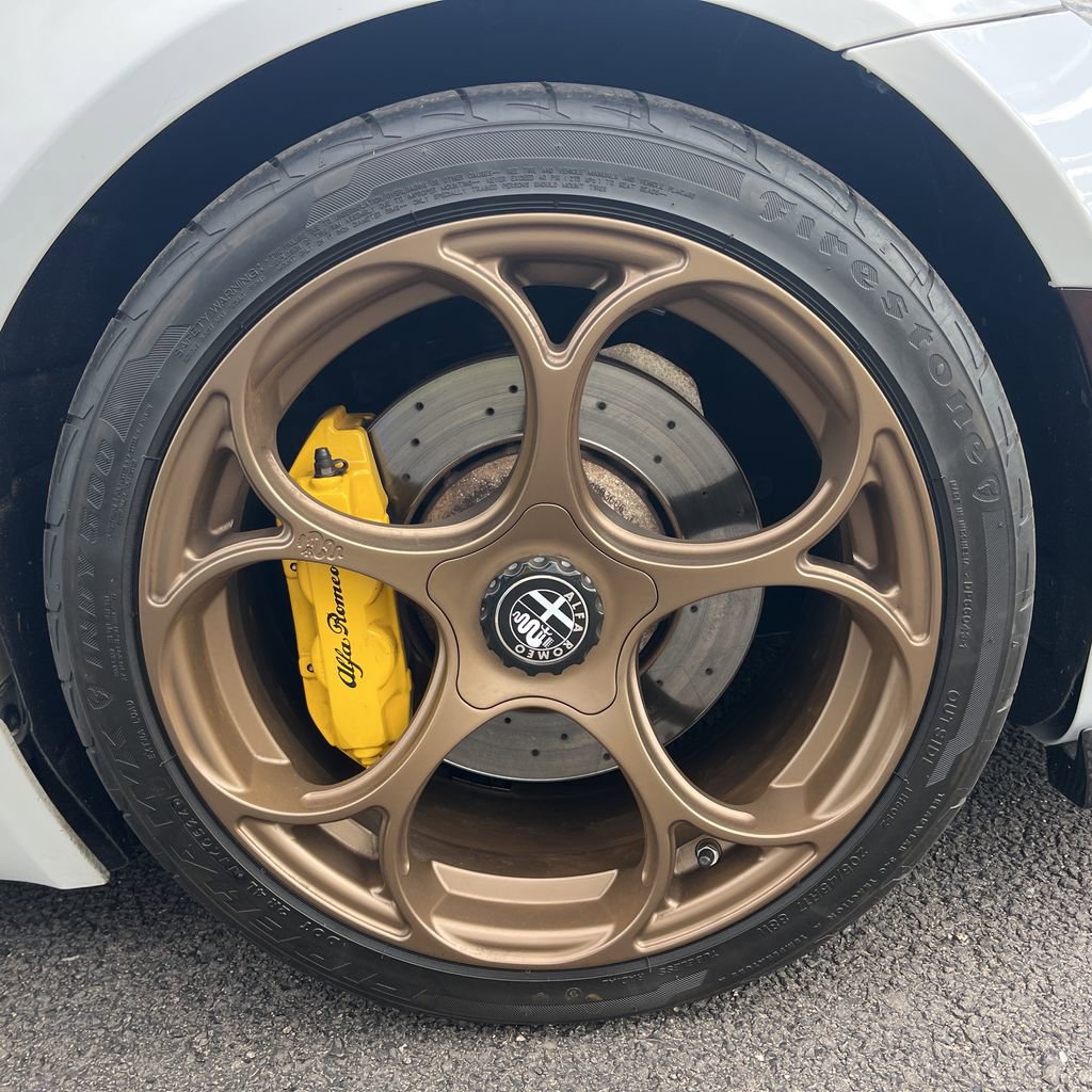 Used 2018 Alfa Romeo 4C Spider RWD image 7