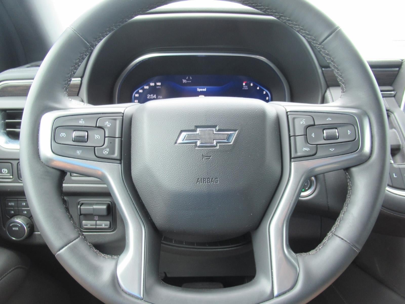 Used 2024 Chevrolet Suburban Z71 w/ Luxury Package AWD/4WD image 22