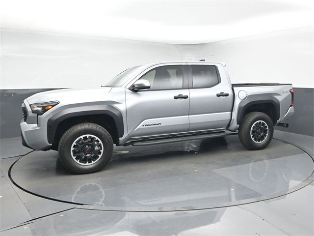 Used 2024 Toyota Tacoma TRD Off-Road image 4