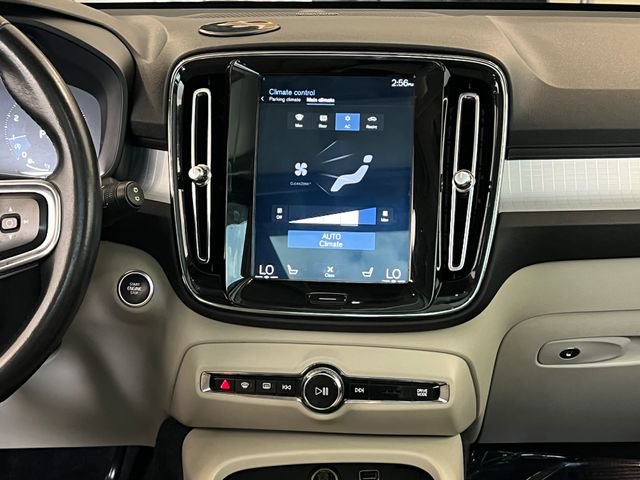 Used 2019 Volvo XC40 T5 Momentum AWD/4WD image 39