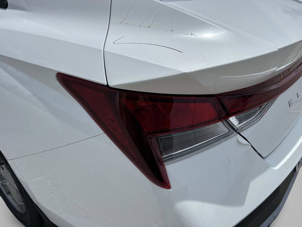 New 2026 Hyundai Elantra SE FWD image 31