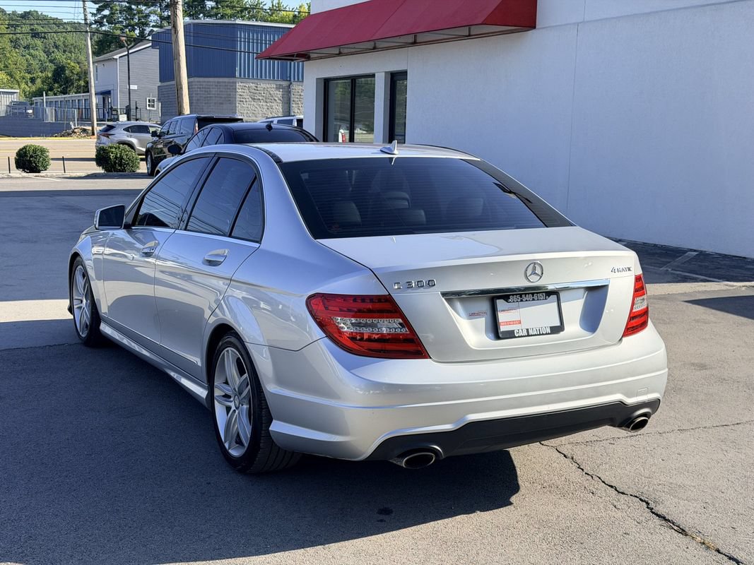 Used 2012 Mercedes-Benz C 300 4MATIC Sedan image 4