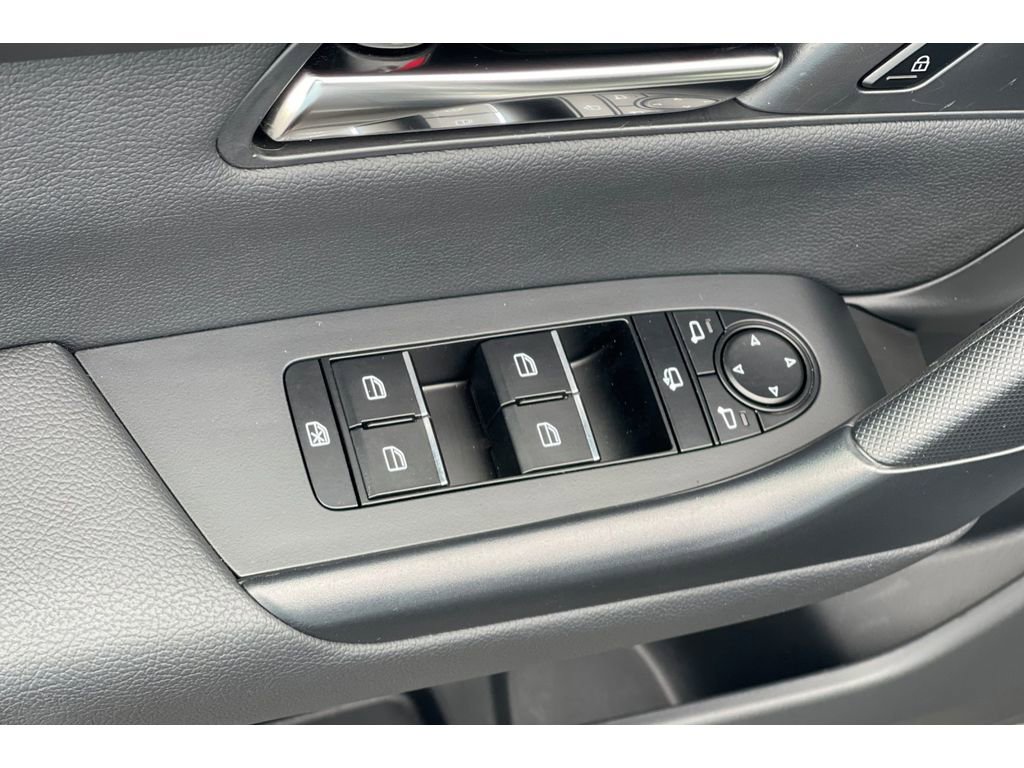 Certified 2025 MAZDA CX-50 2.5 Hybrid w/ Weather Package image 13