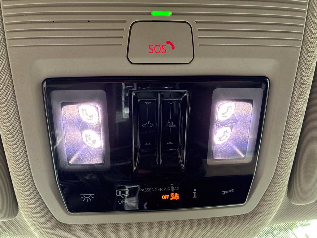 Used 2024 Volkswagen Atlas SE AWD/4WD image 18