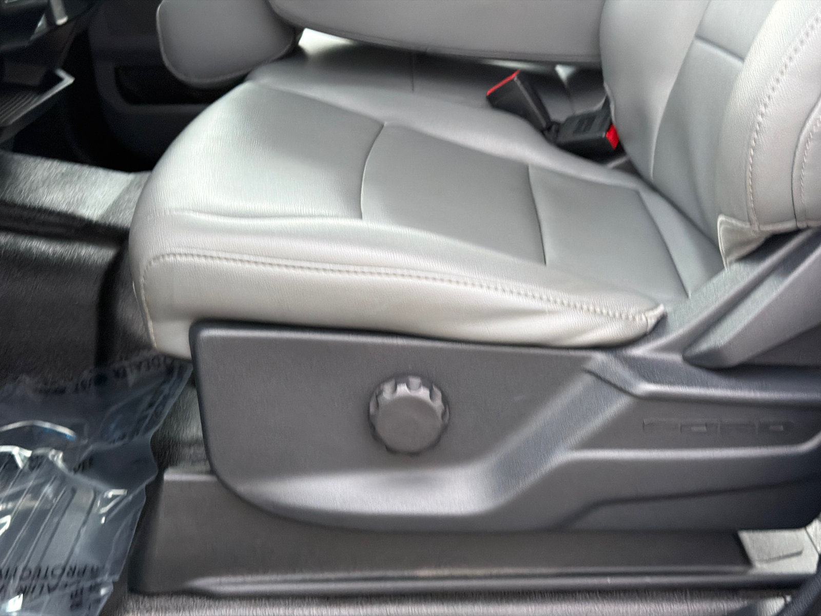 Used 2023 Ford F350 XL AWD/4WD image 17