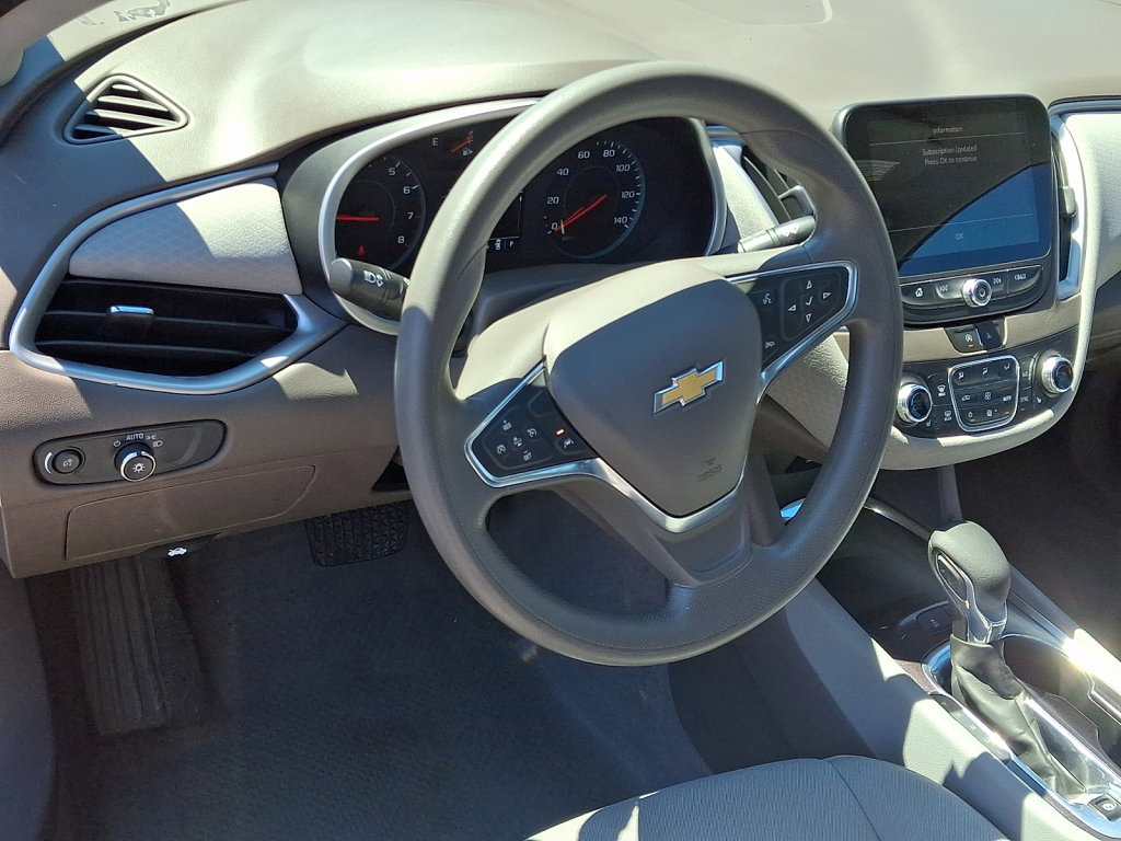 Used 2024 Chevrolet Malibu LT image 25