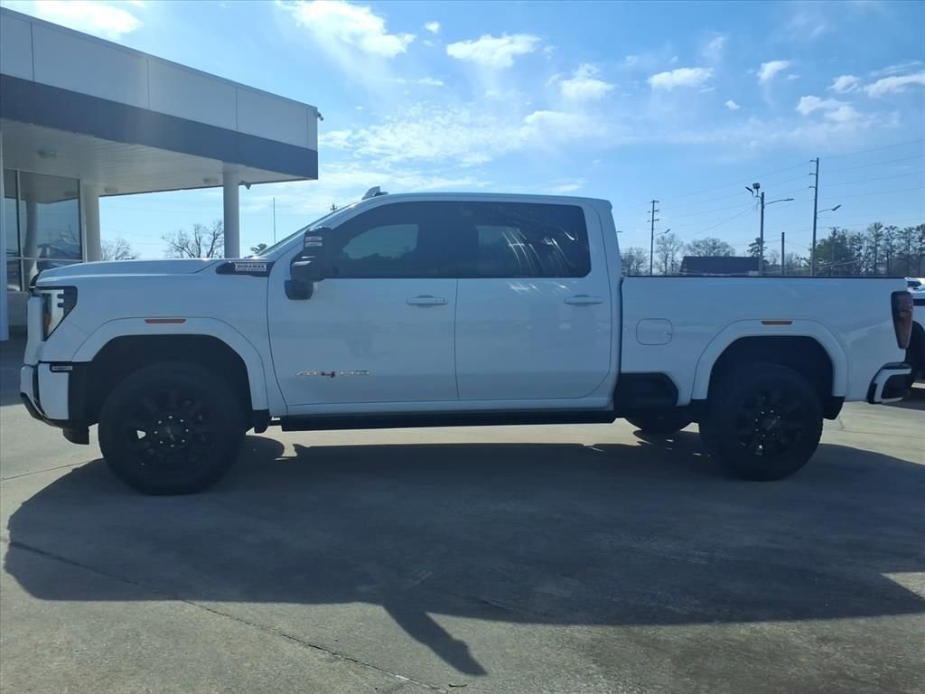 Used 2024 GMC Sierra 2500 AT4 w/ AT4 Premium Plus Package image 4