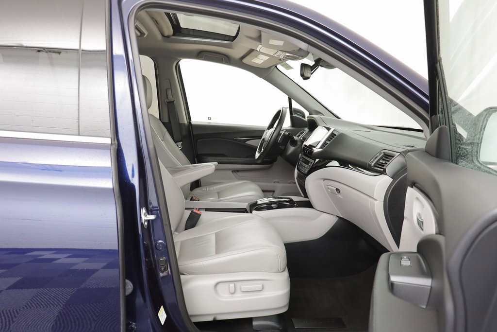 Used 2016 Honda Pilot Touring image 20
