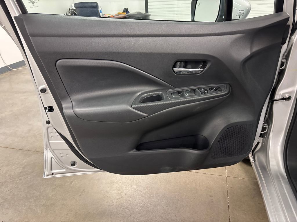 Used 2025 Nissan Versa SV FWD image 21