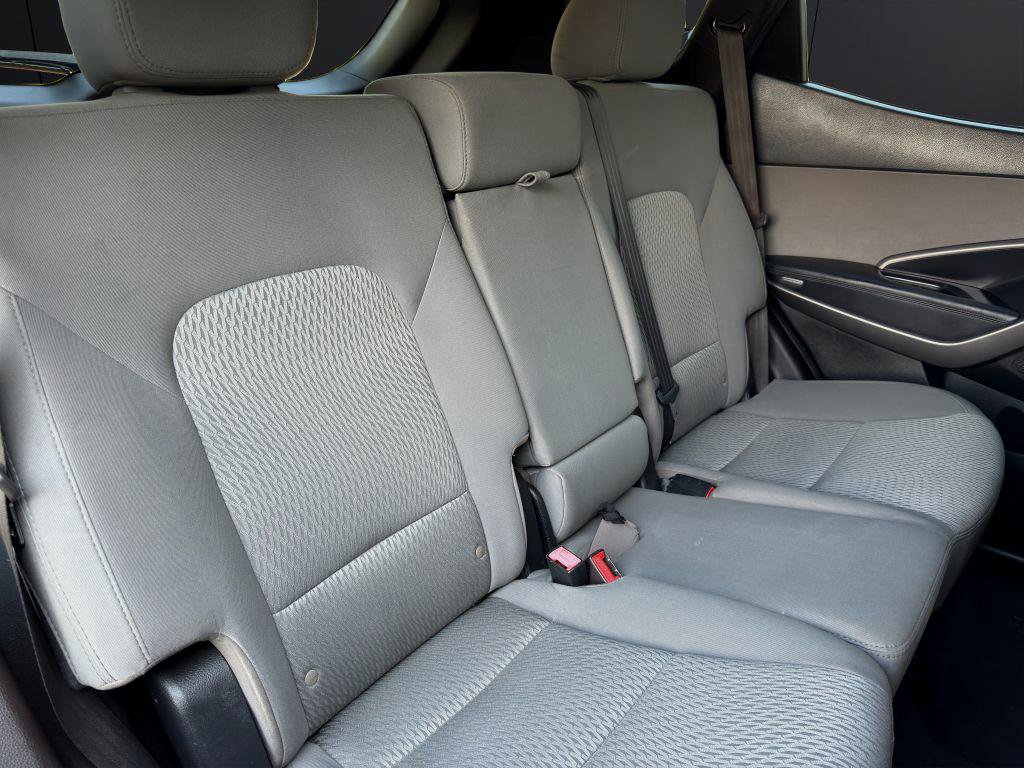 Used 2017 Hyundai Santa Fe Sport image 20