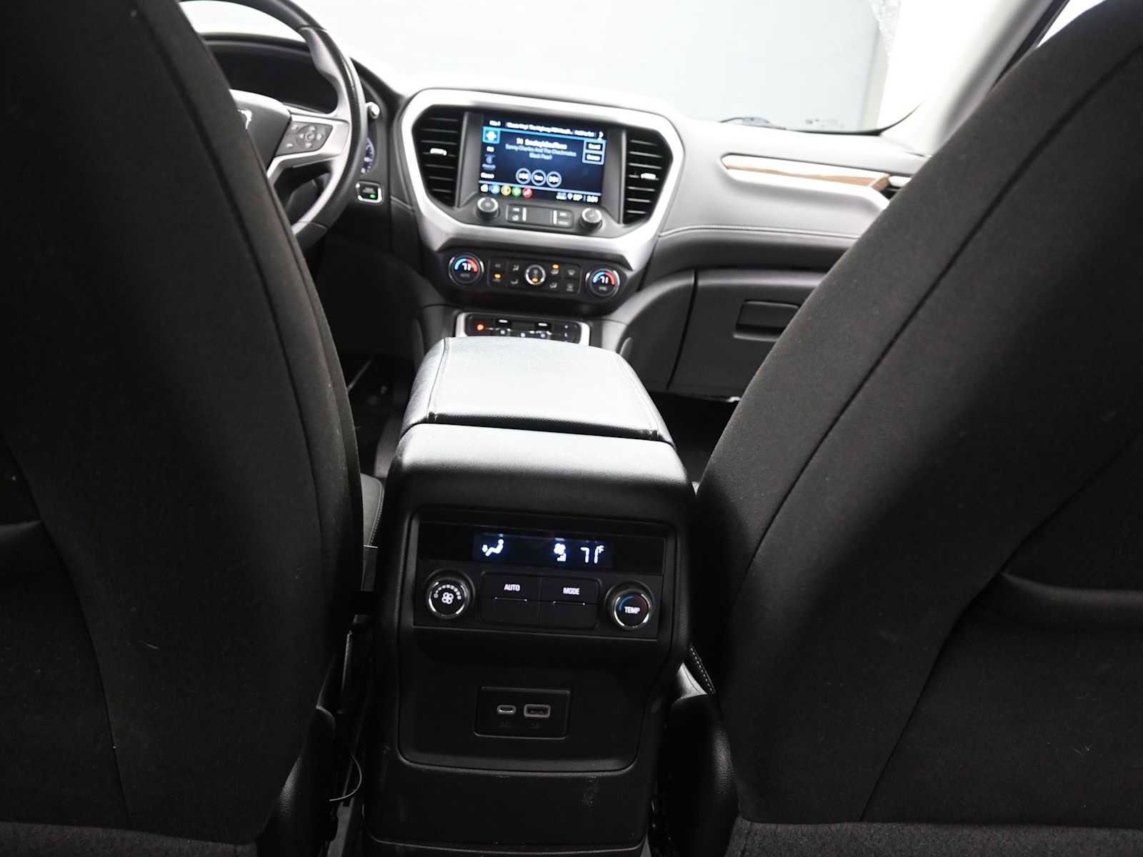 Used 2023 GMC Acadia SLE image 23