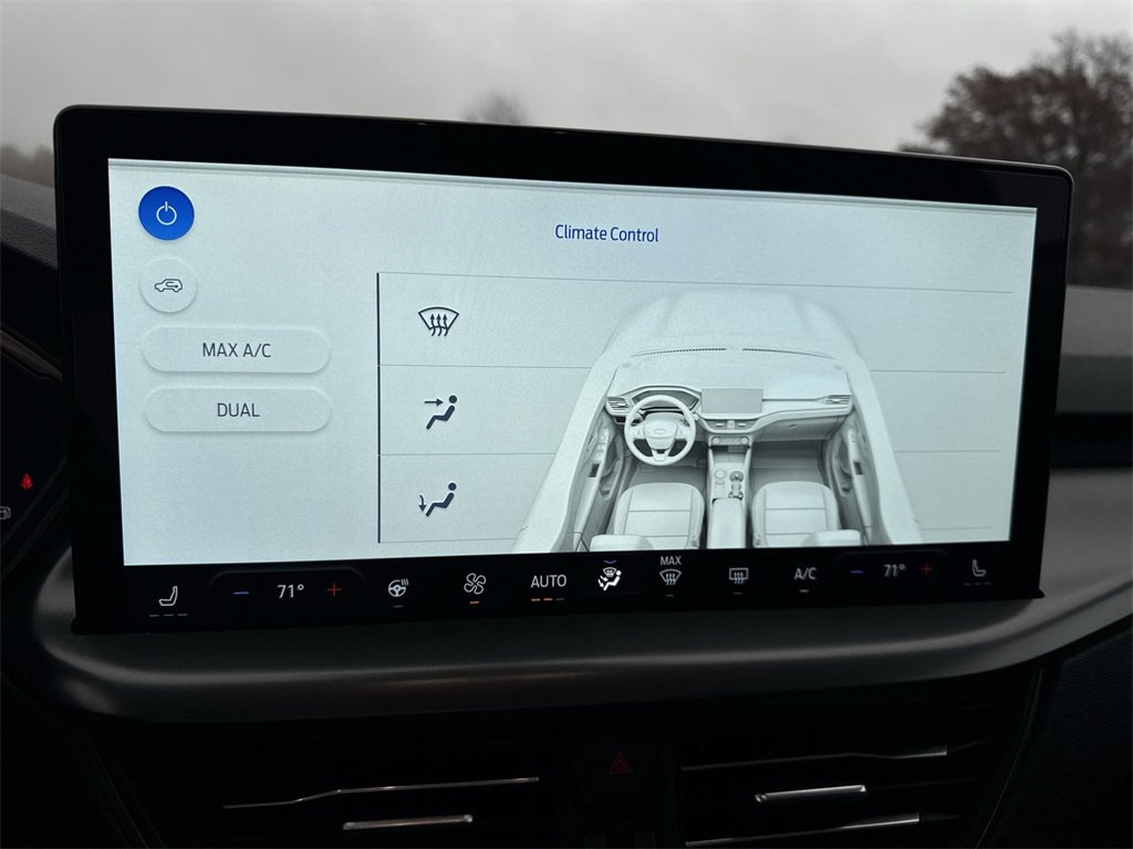 New 2026 Ford Escape SE image 19