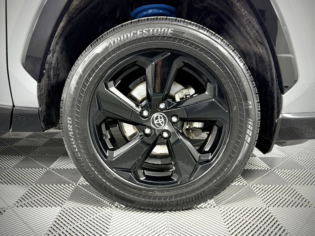 Used 2021 Toyota RAV4 XSE image 19
