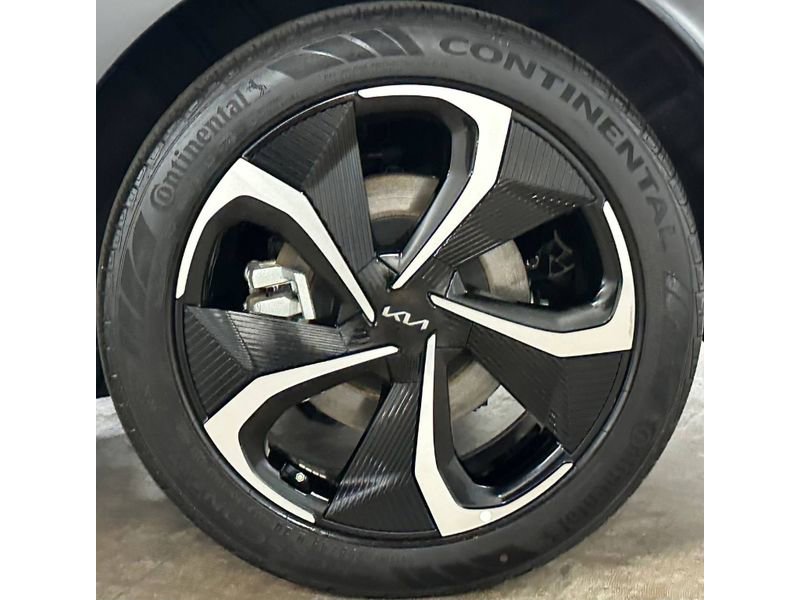Used 2023 Kia EV6 GT-Line w/ GT-Line Suede Seat Package AWD/4WD image 11