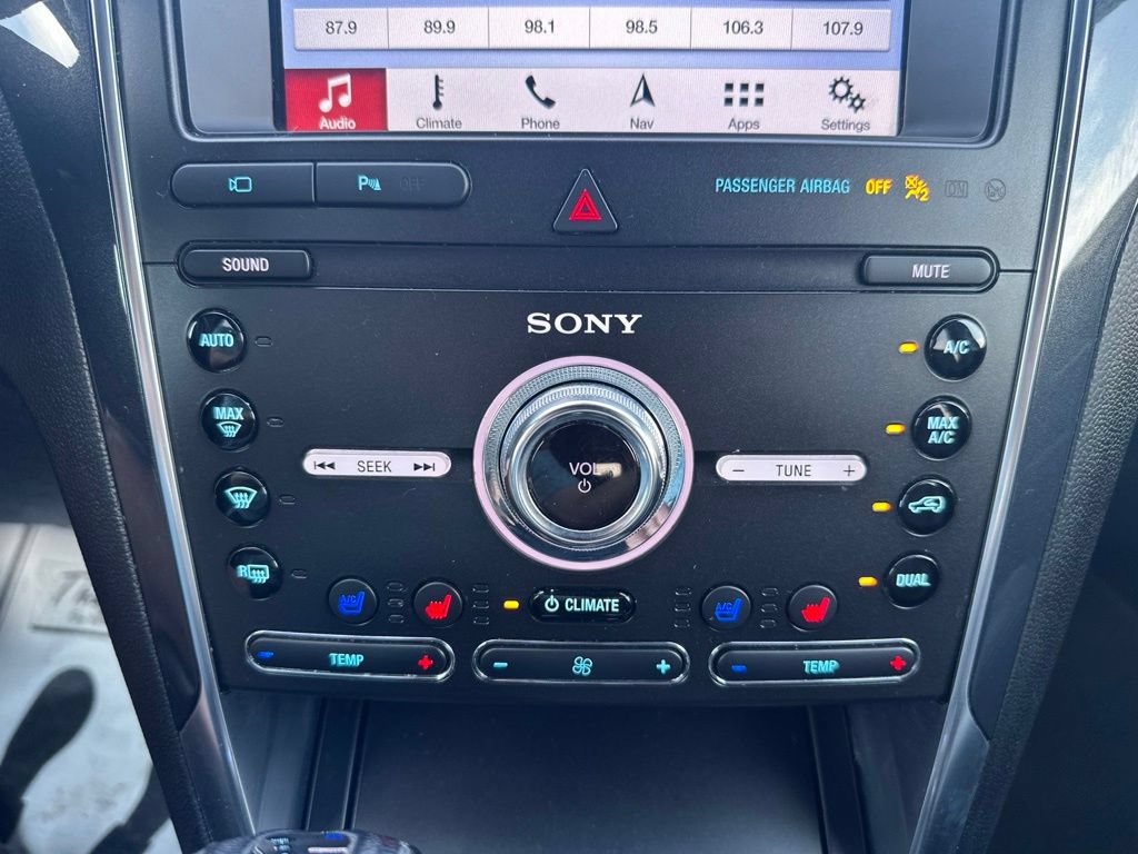 Used 2019 Ford Explorer Limited w/ Class III Trailer Tow Package FWD image 28