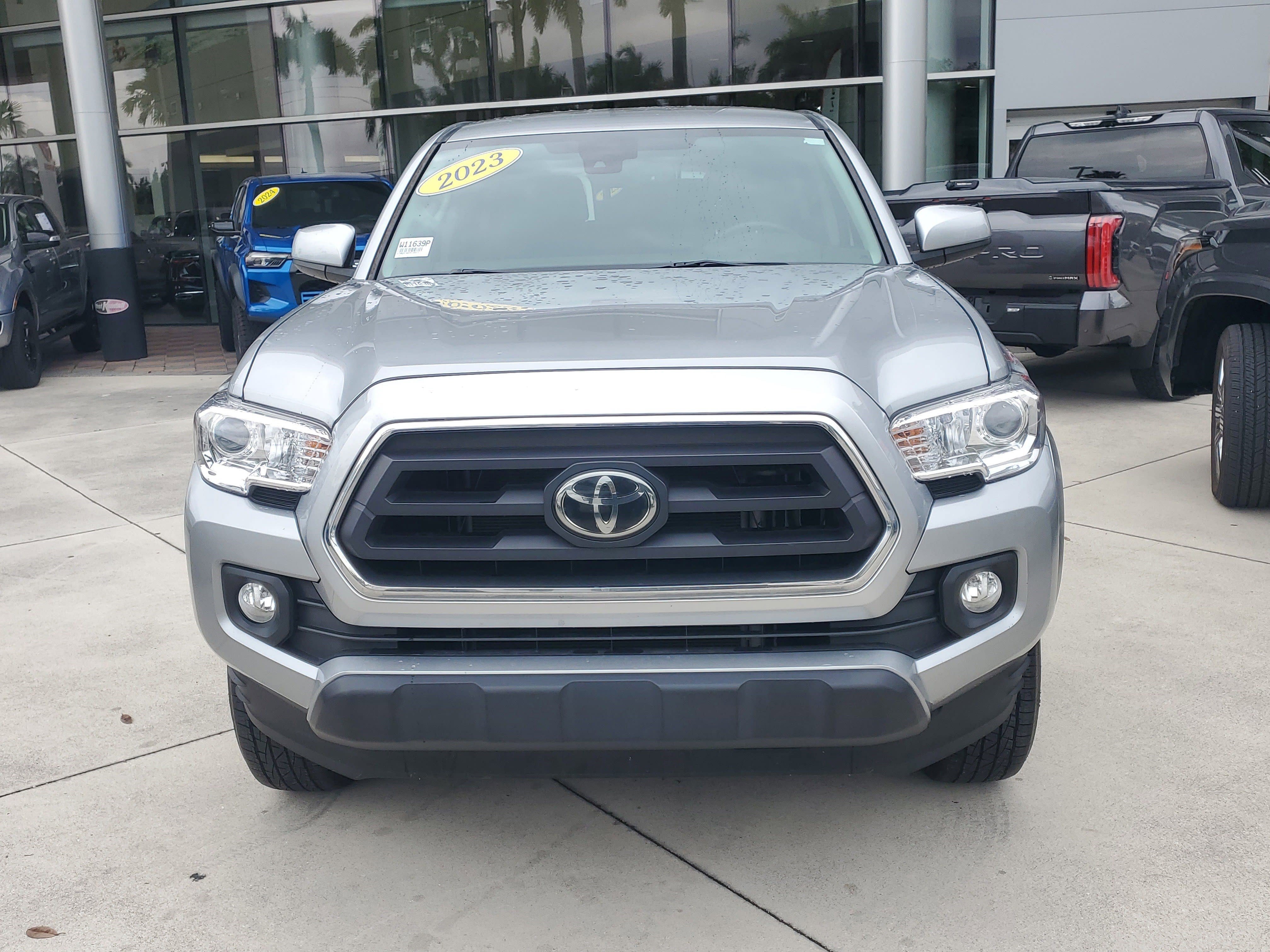 Used 2023 Toyota Tacoma SR5 RWD image 7