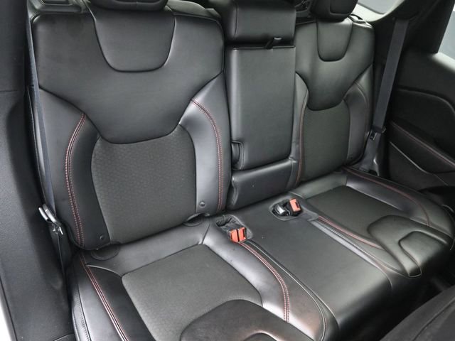 Used 2019 Jeep Cherokee Trailhawk w/ Cold Weather Group image 37