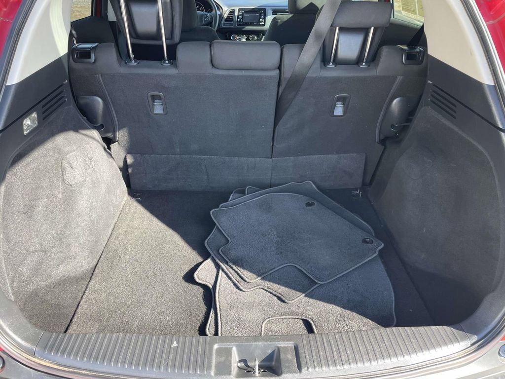 Used 2016 Honda HR-V LX image 46