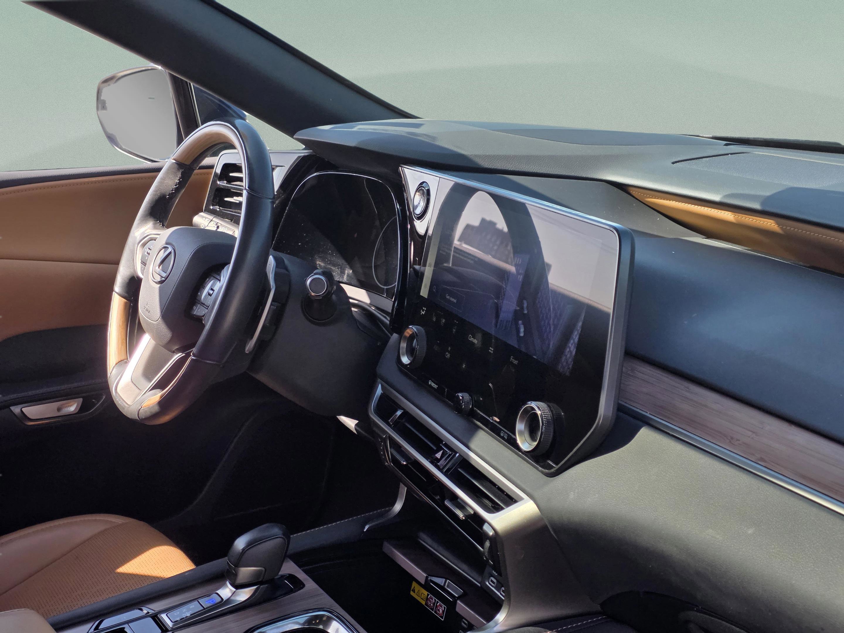 Used 2024 Lexus RX 350 Premium Plus w/ Accessory Package (P2) image 15