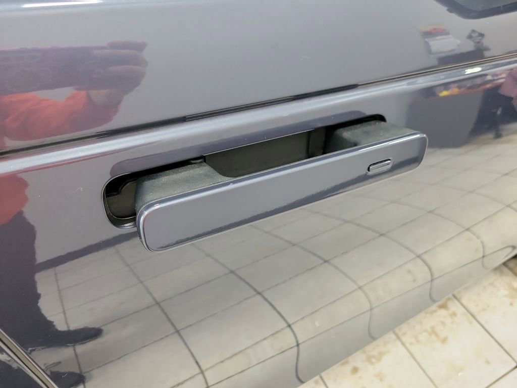 Used 2024 Land Rover Range Rover Velar Dynamic HSE image 22