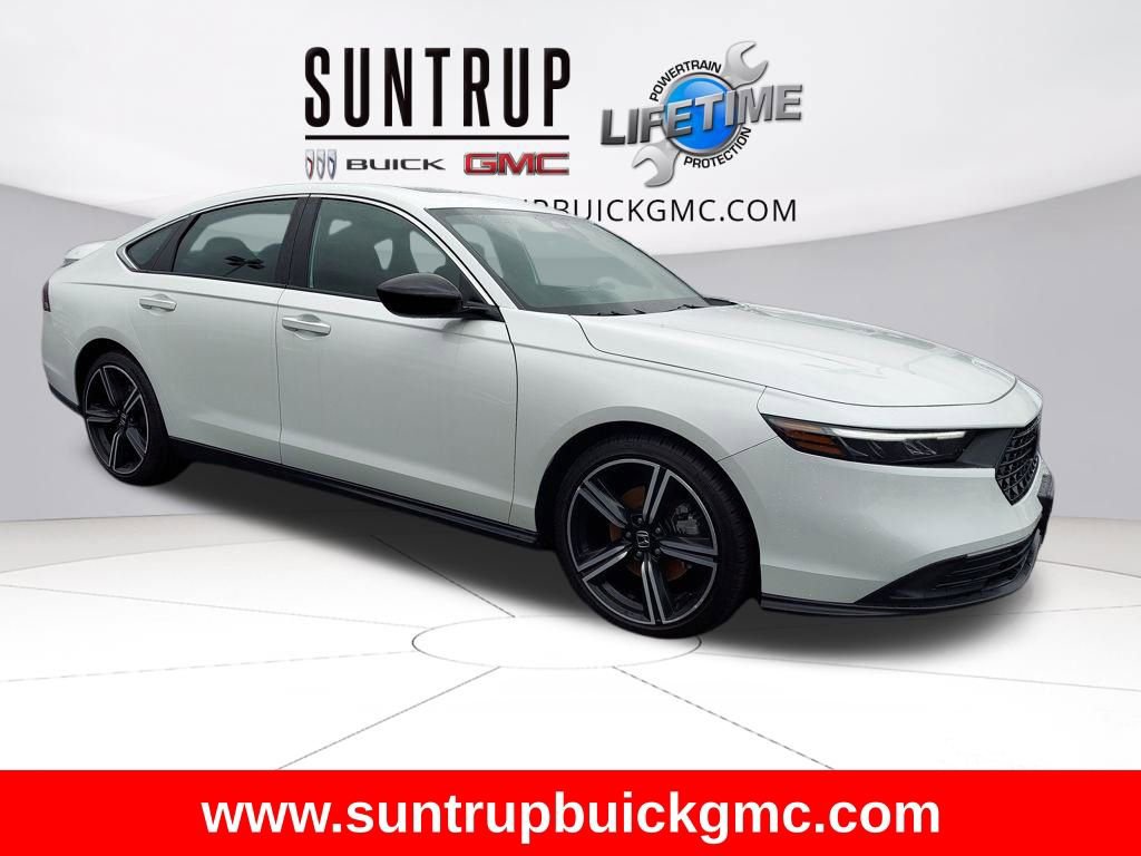 Used 2024 Honda Accord Sport image 11