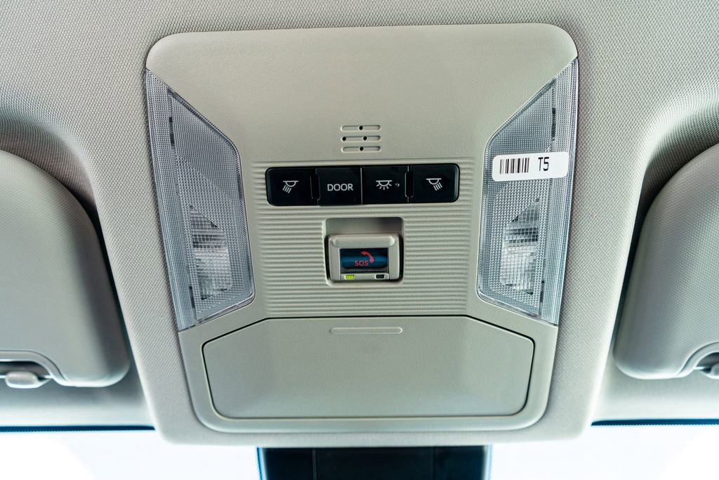 Used 2024 Toyota RAV4 LE image 18