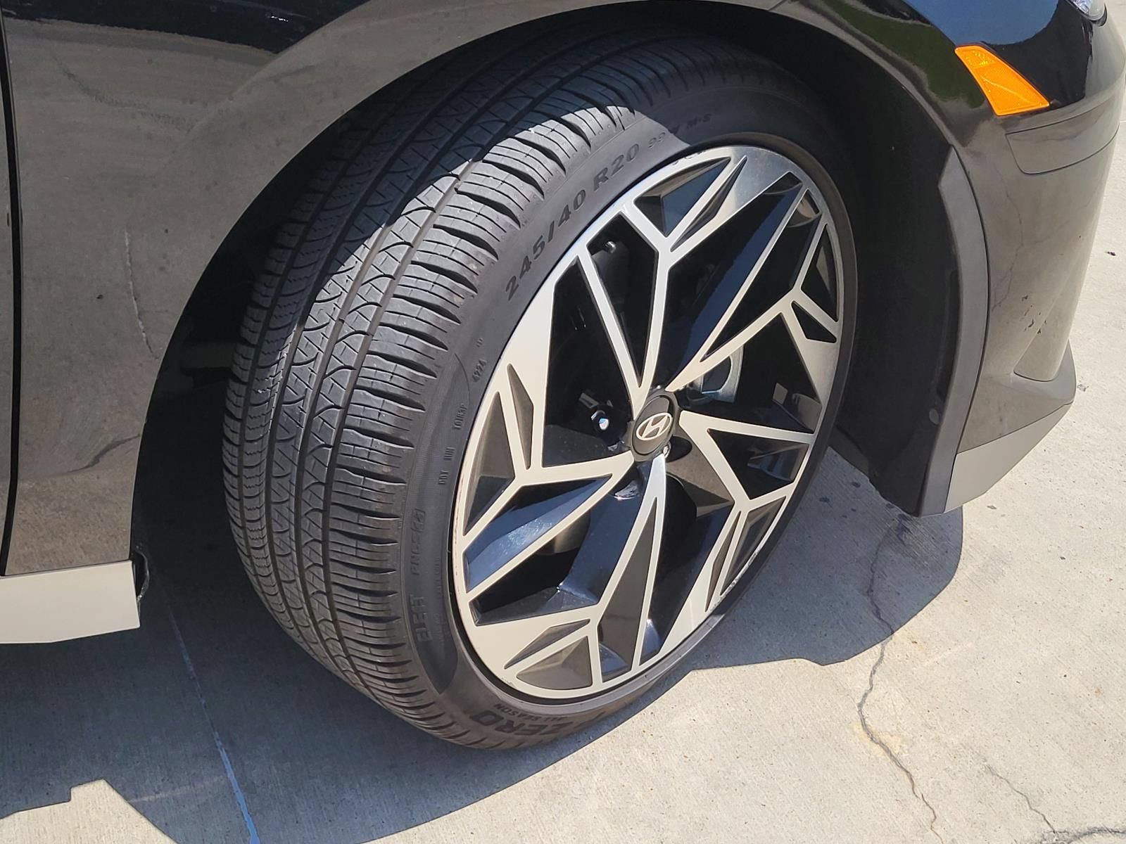 Certified 2023 Hyundai Ioniq 6 SEL RWD image 5