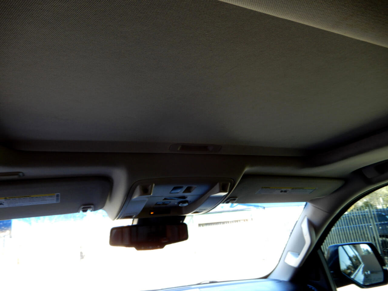 Used 2016 Cadillac Escalade Luxury image 24