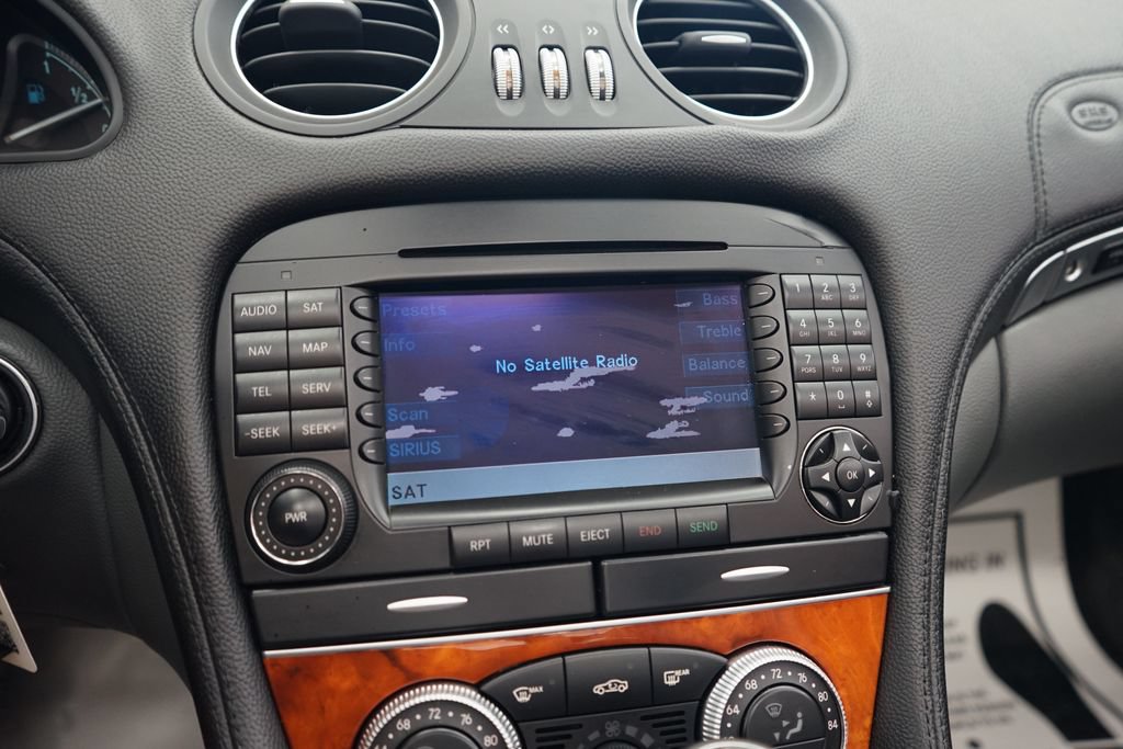 Used 2005 Mercedes-Benz SL 500 image 35