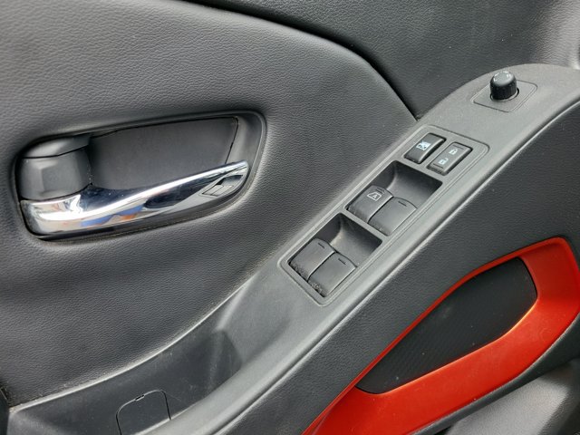 Used 2025 Nissan Frontier PRO-4X w/ Interior Protection Package AWD/4WD image 8