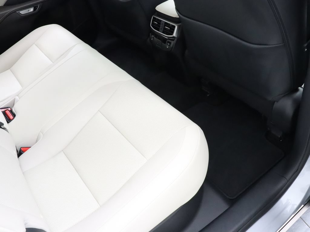 Used 2024 Lexus RX 350 FWD w/ Technology Package image 32