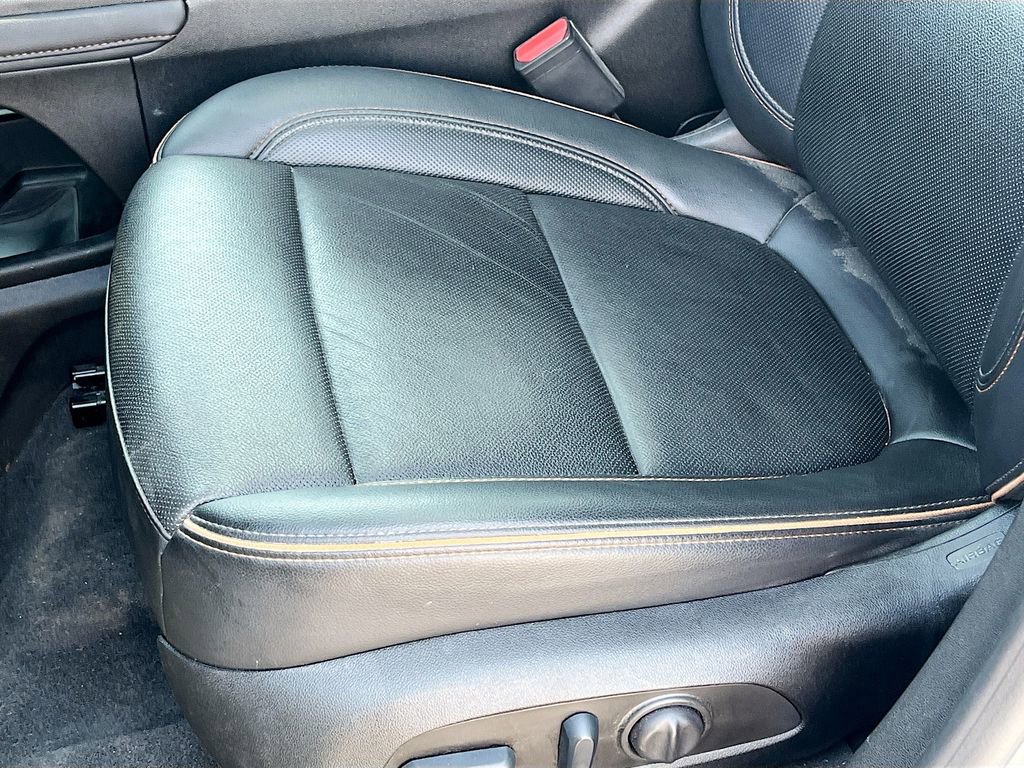 Used 2023 GMC Acadia AT4 w/ Technology Package AWD/4WD image 20