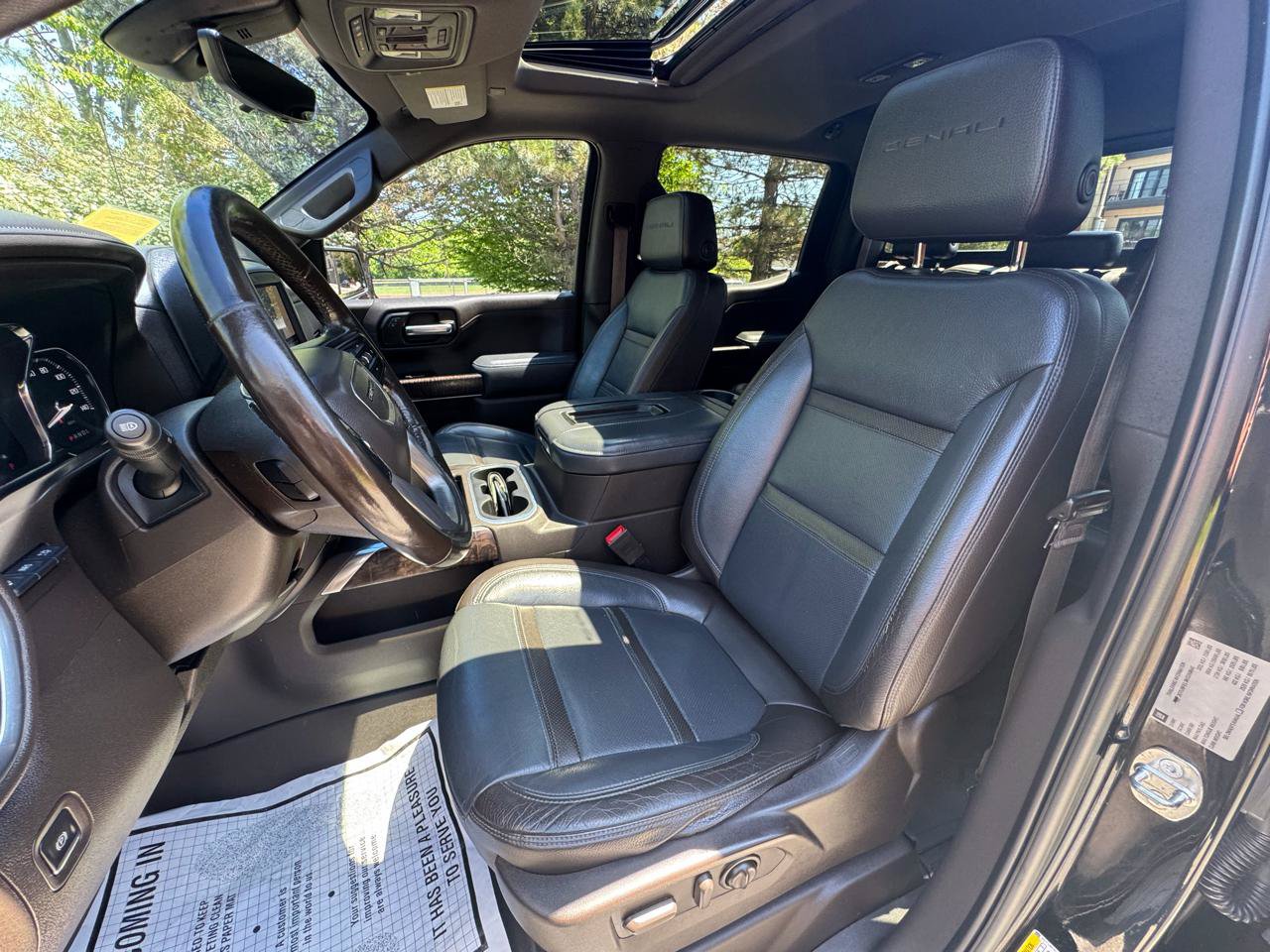 Used 2019 GMC Sierra 1500 Denali w/ Technology Package AWD/4WD image 9