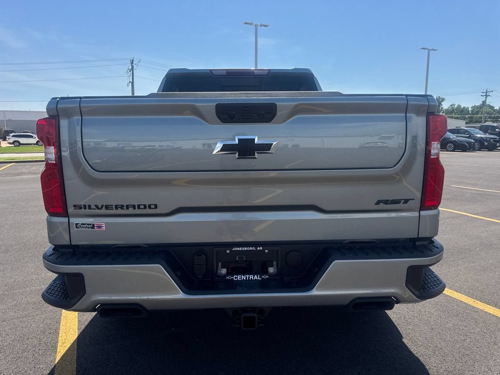 New 2026 Chevrolet Silverado 1500 RST w/ Dark Appearance Package AWD/4WD image 5