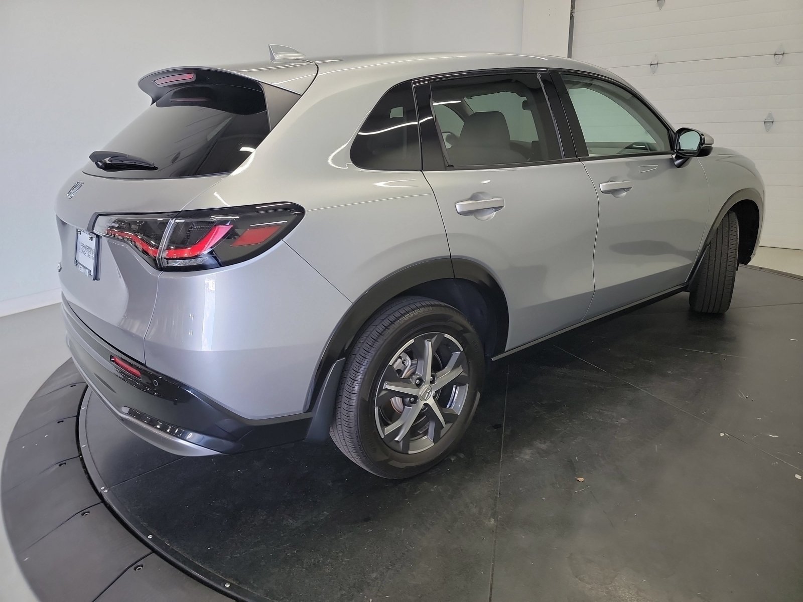 Certified 2025 Honda HR-V EX-L image 9