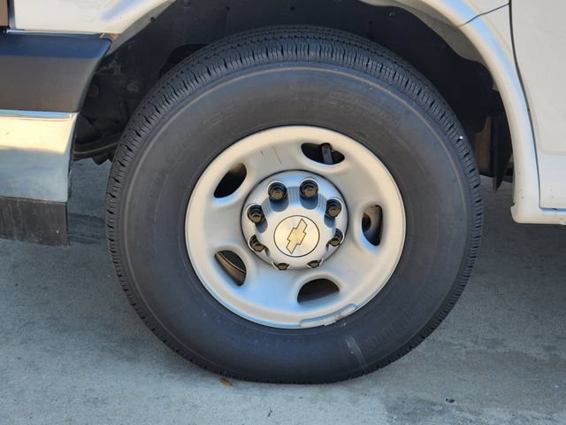 New 2025 Chevrolet Express 3500 w/ Power Convenience Package RWD image 15