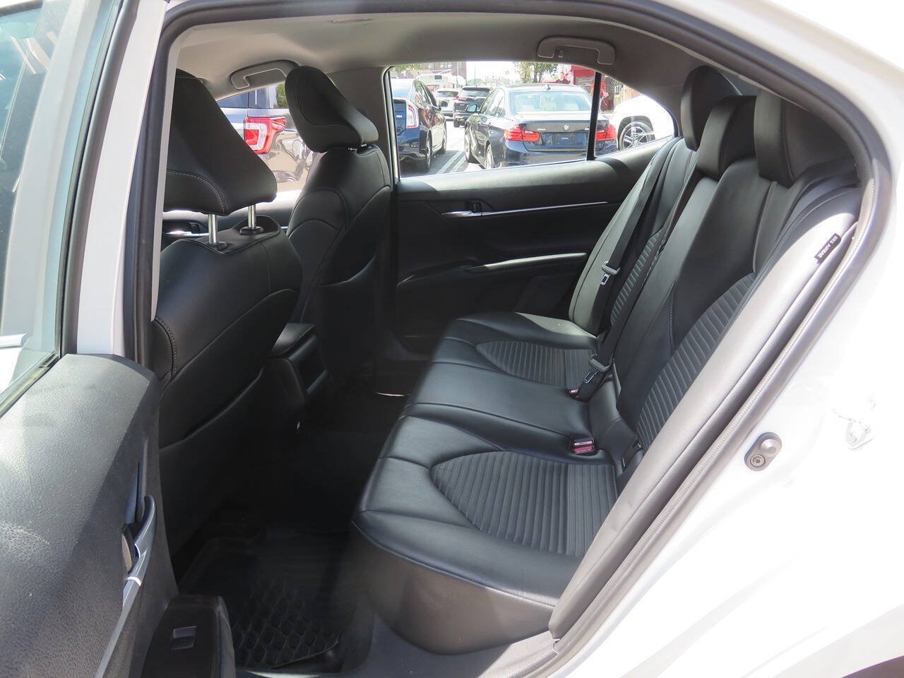 Used 2023 Toyota Camry SE w/ Cold Weather Package AWD/4WD image 18