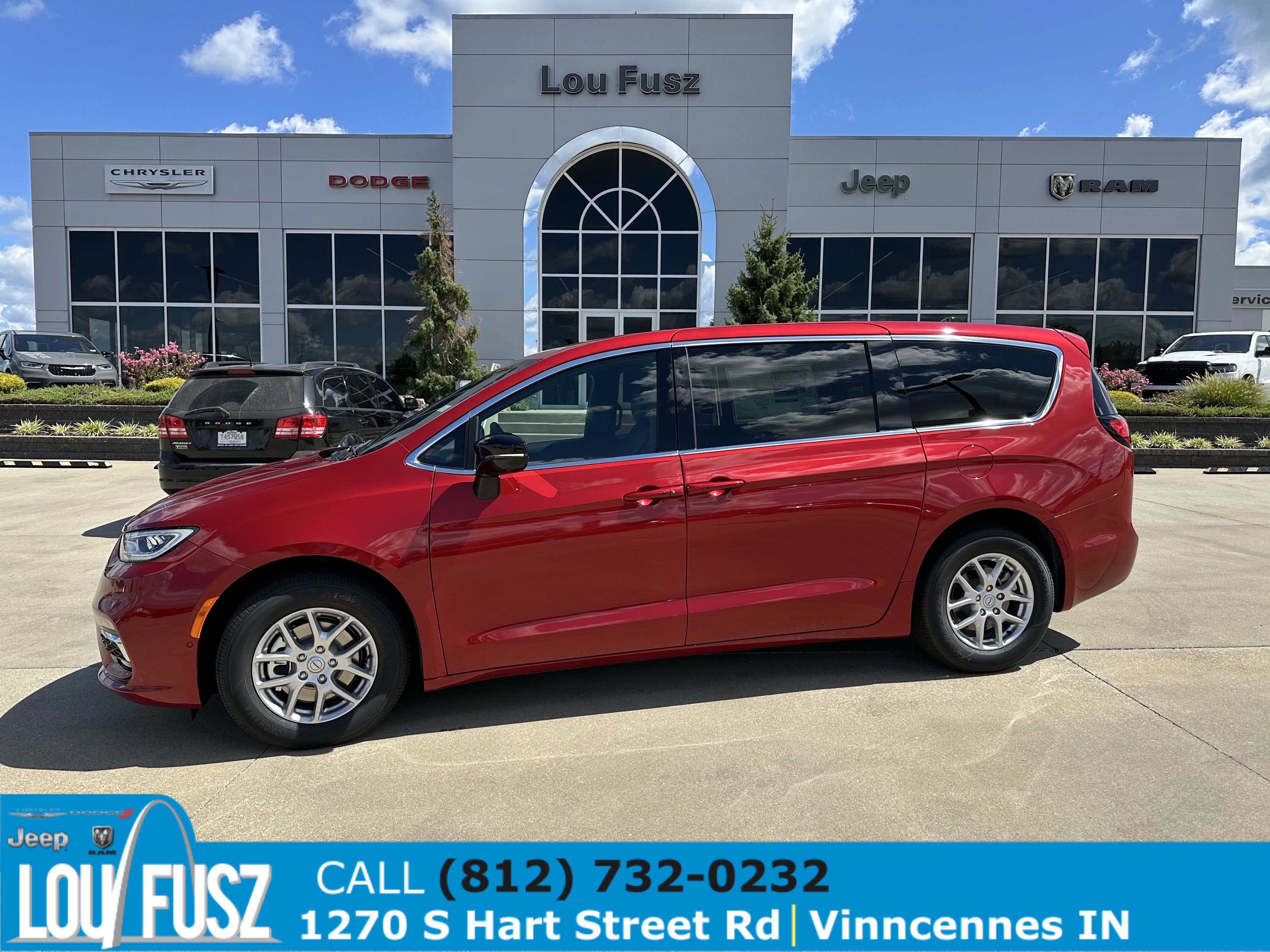 New 2026 Chrysler Pacifica Select