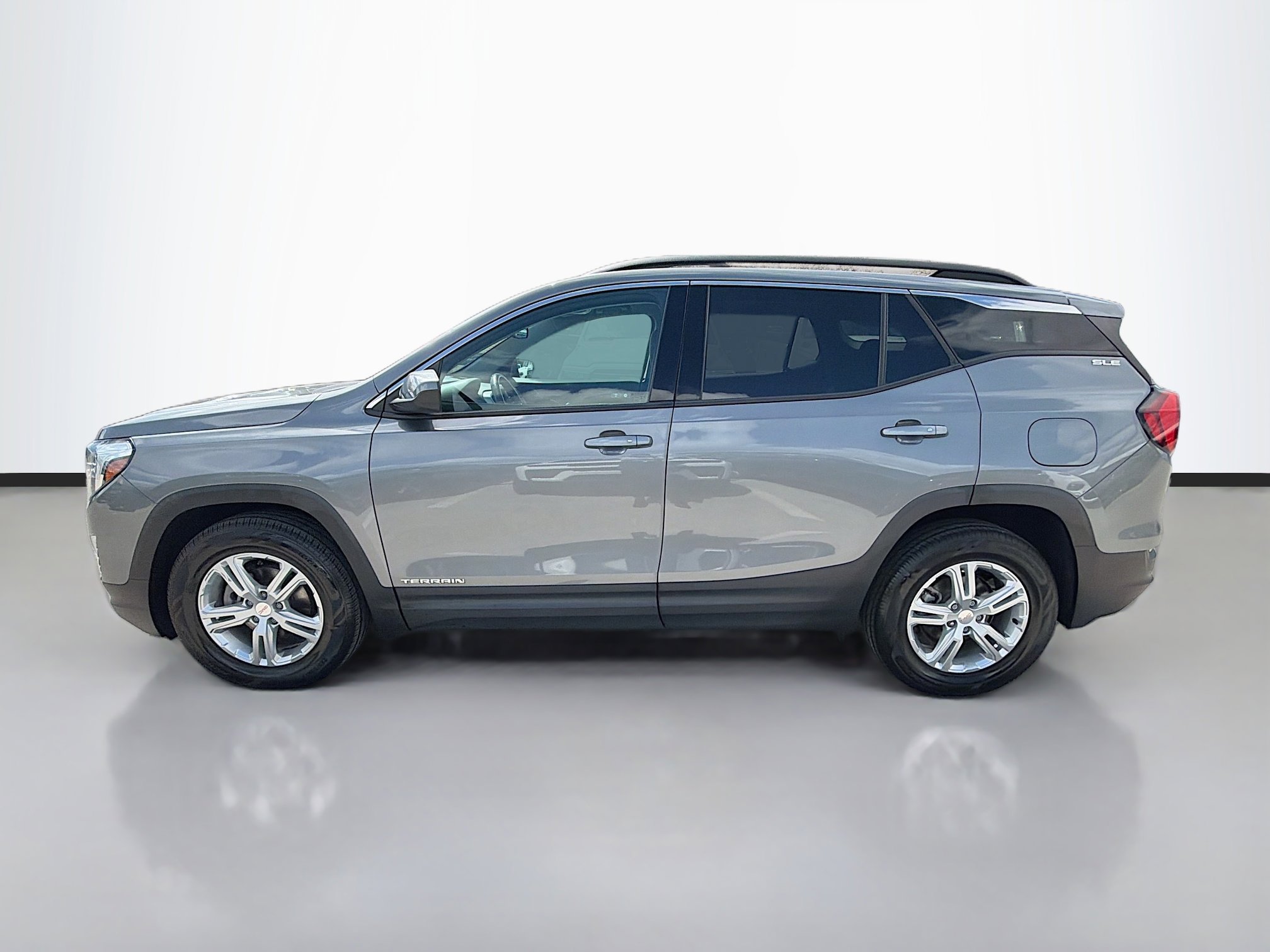 Used 2020 GMC Terrain SLE w/ Driver Convenience Package image 6